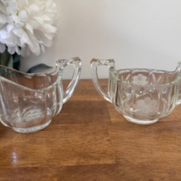 Vintage Etched‎ Floral Glass Cream and Sugar Set Clear Heavy Pressed Glass - Picture 1 of 7